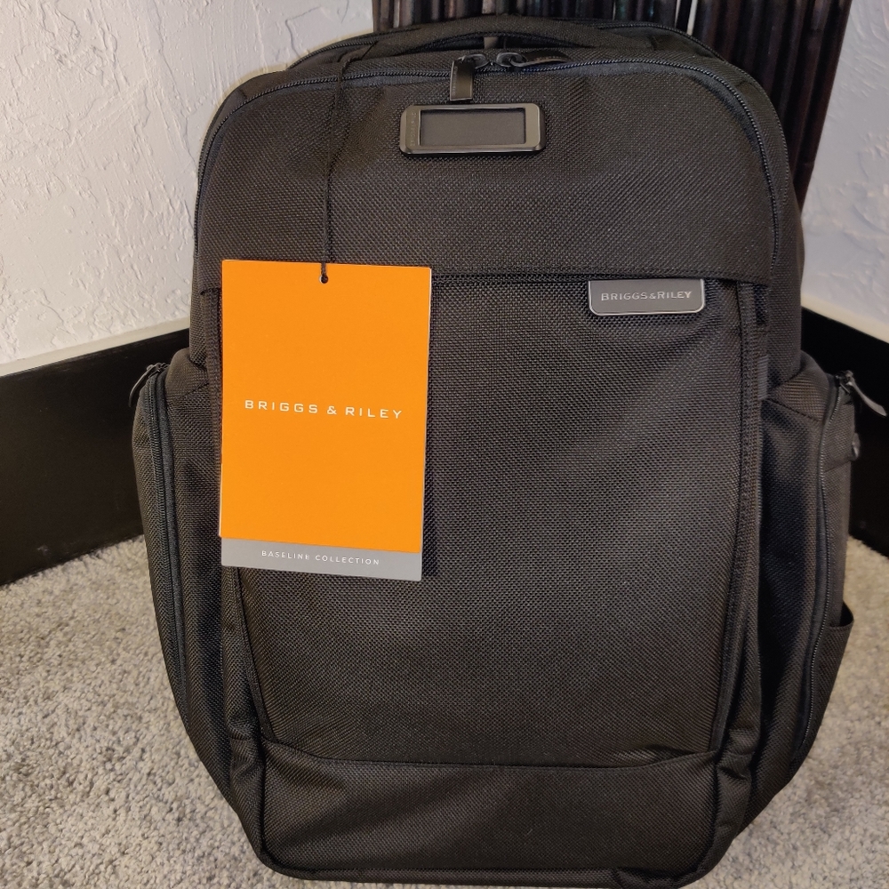 NWT Briggs & Riley Baseline Travelers Backpack (BL300-4 Black)